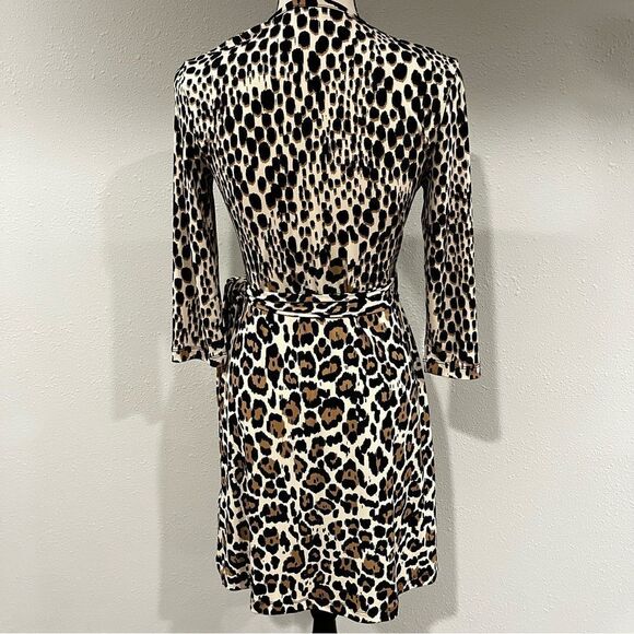 Banana Republic animal print Long sleeve wrap dress - Picture 5 of 14